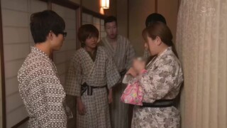 4KURE-080 原作ビフィダス 泥背徳温泉主婦篠原雪枝さんの火遊び 理性を狂わす湯煙絶頂輪 西村ニーナ.mp4_000540.239
