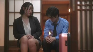 FPRE-218 修学旅行の下見に行ったド田舎で記録的豪雨に遭遇し いつも厳しいけど実は欲求不満な人妻女教師のびしょびしょに濡れ.mp4_000245.843