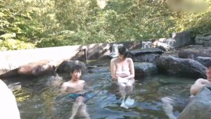 GEBB-043 乱交OKの混浴温泉と知らずに来た女性客は巨乳尻をワニ痴されて喘ぎ始め3 4名収録.mp4_000000.000